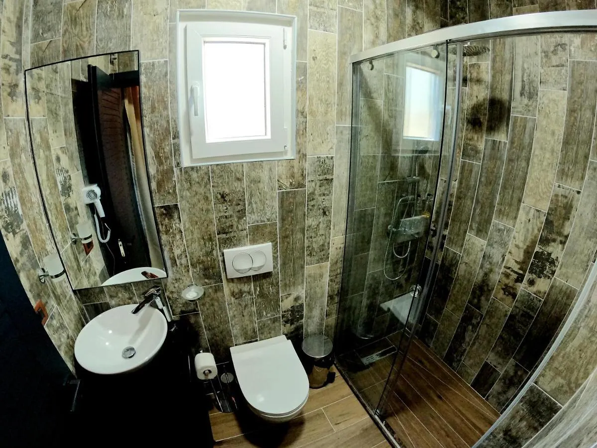 Hysaj Agroturizem Hotel Grilë 0*,  Albanië